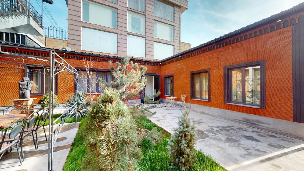יירבאן Aspar Boutique Hotel מראה חיצוני תמונה