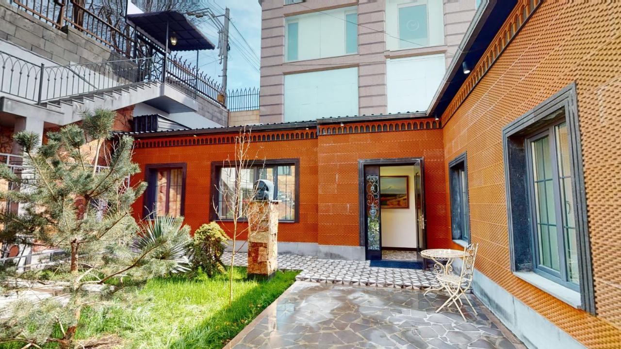 יירבאן Aspar Boutique Hotel מראה חיצוני תמונה