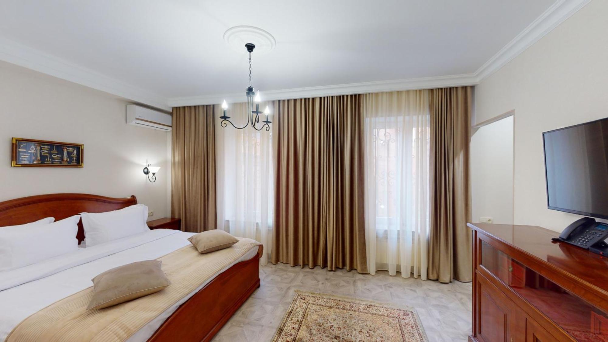 יירבאן Aspar Boutique Hotel חדר תמונה
